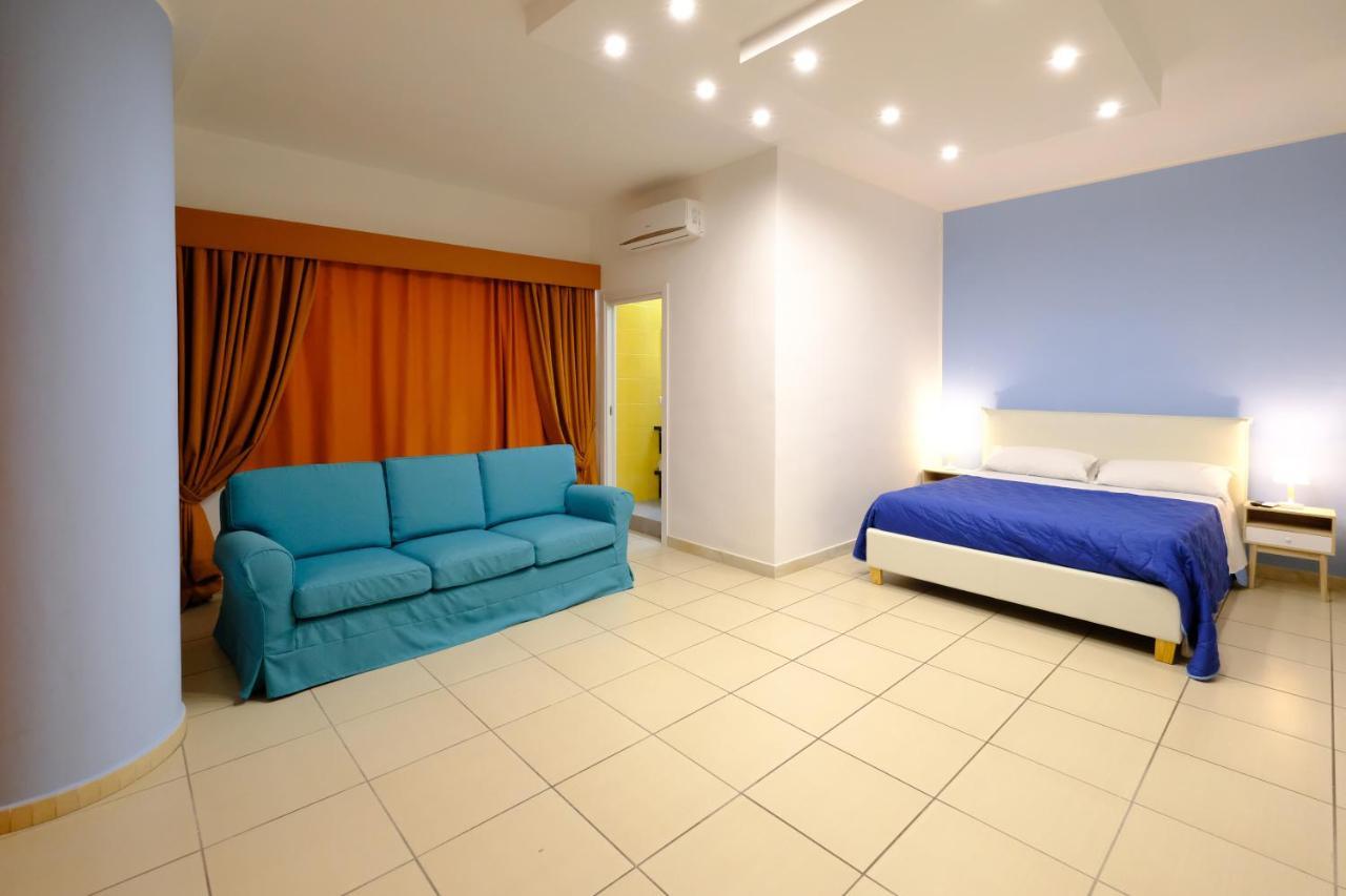 Donna Elena B&B Napoli Bagian luar foto