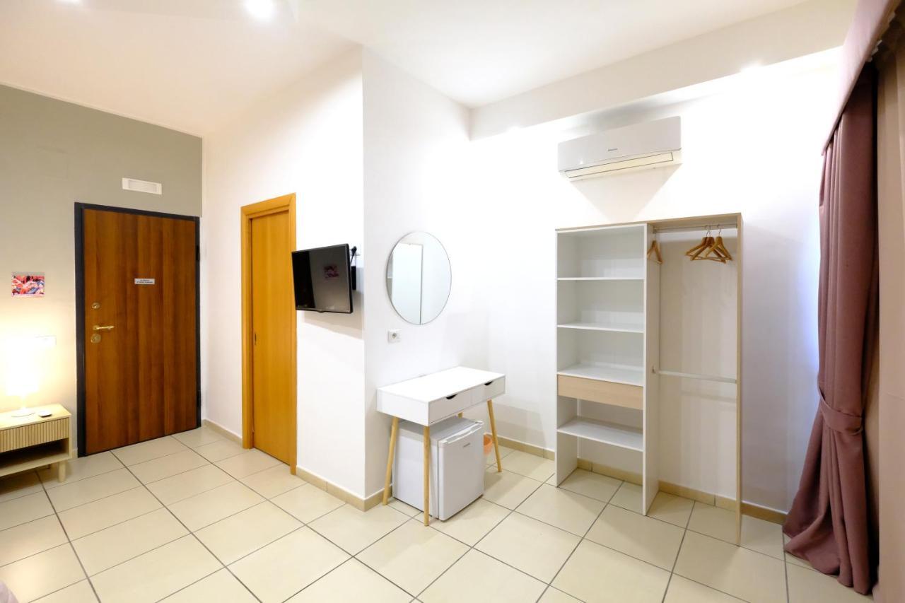 Donna Elena B&B Napoli Bagian luar foto