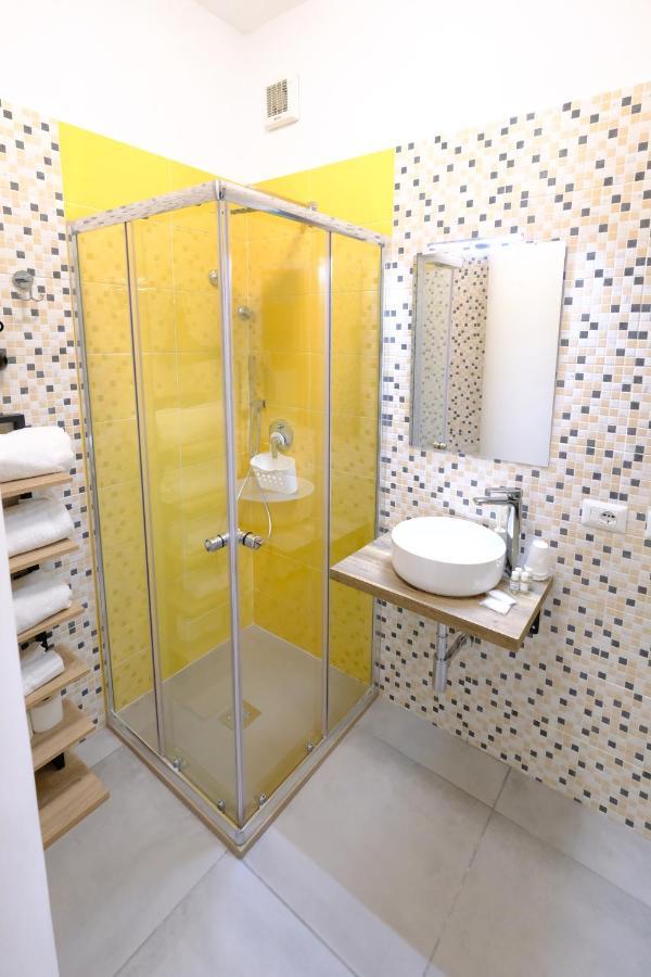 Donna Elena B&B Napoli Bagian luar foto